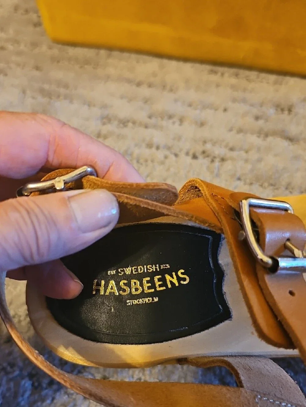●●SWEDISH HASBEENS TAN CLOG SANDALS SIZE EU40 US9.5-10 NWOB●●